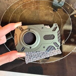 furid Apple Airtag Wallet, Green, Metal